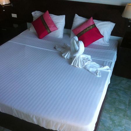 Feng Shui House Otel Patong Dış mekan fotoğraf