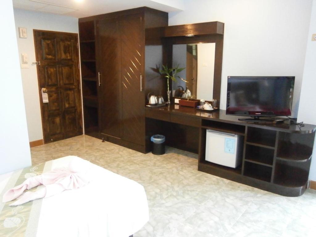 Feng Shui House Otel Patong Dış mekan fotoğraf