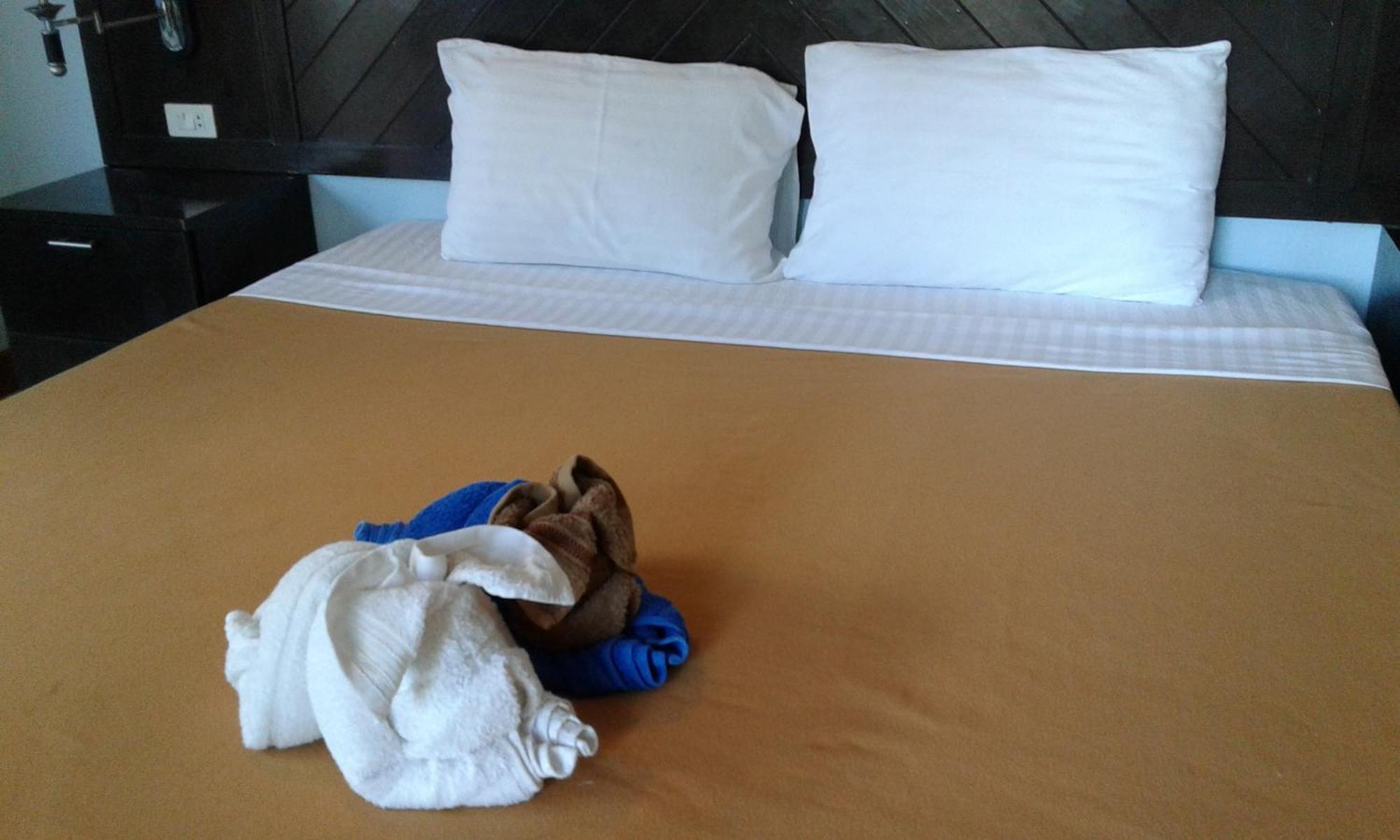Feng Shui House Otel Patong Dış mekan fotoğraf