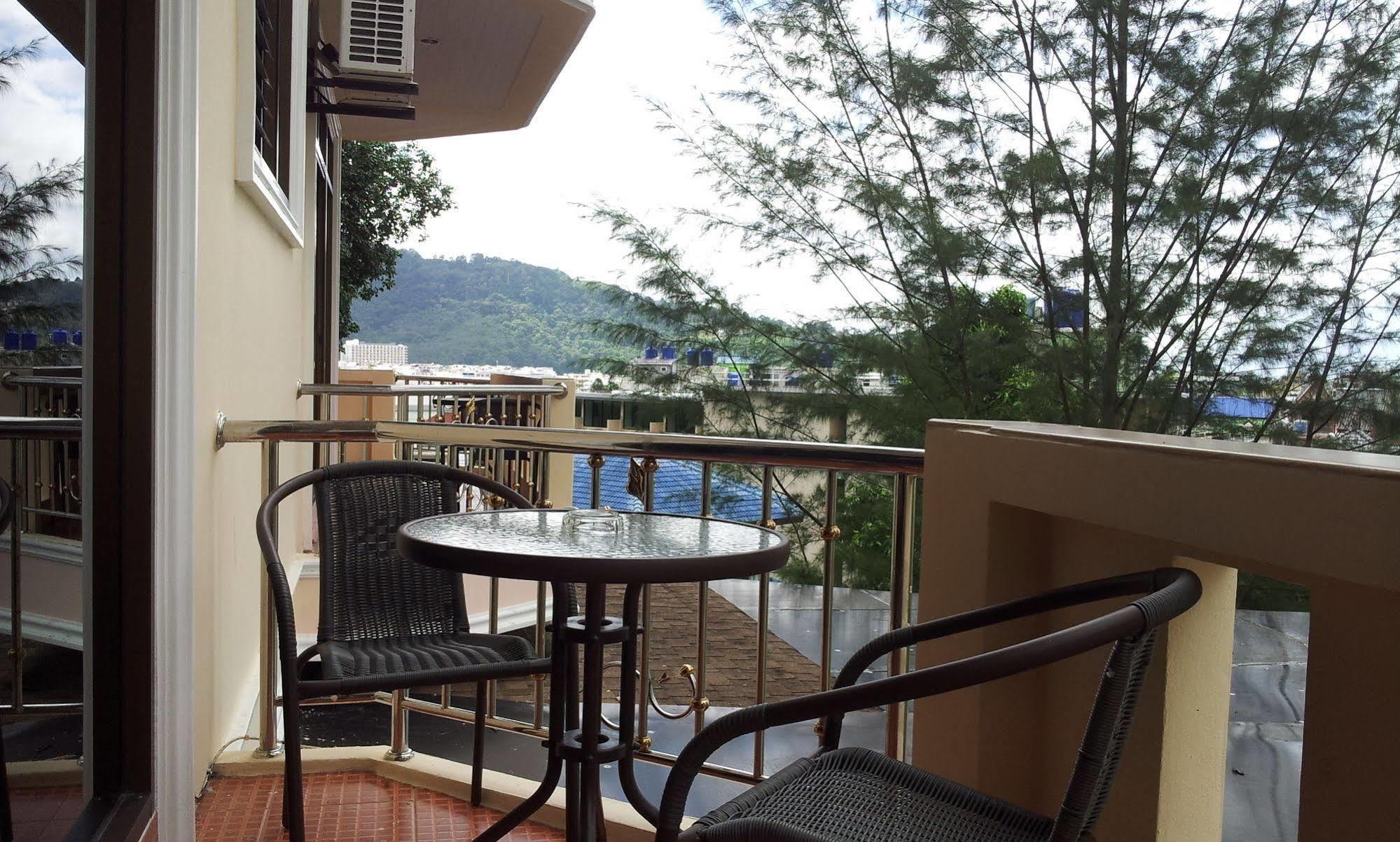 Feng Shui House Otel Patong Dış mekan fotoğraf